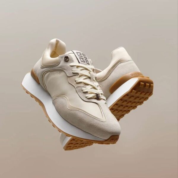Givenchy GIV Runner Sneakers